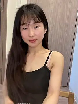 Snapshot of Hinako_0012 chatting on May 22, 2026, 4:10 am Hinako 0012 online show from May 22, 2026, 4:10 am