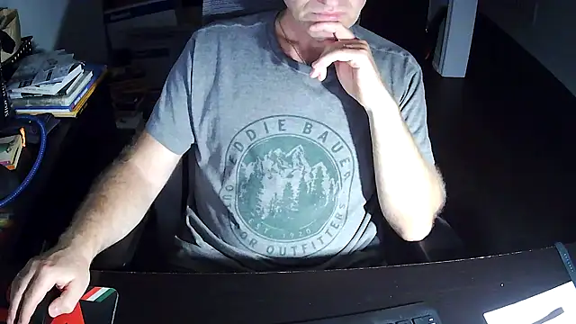 Shalun2000 online show from July 26, 2026, 3:46 am