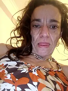 Snapshot of vanisofy86 chatting on April 9, 2026, 1:50 pm vanisofy86 online show from April 9, 2026, 1:50 pm