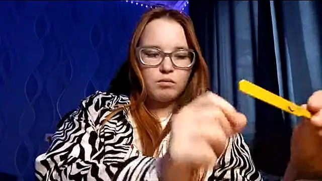 Sheriscute online show from April 4, 2026, 1:39 pm