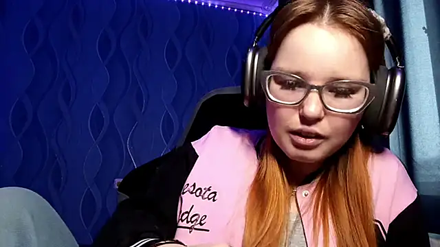 Sheriscute online show from April 10, 2026, 7:15 am