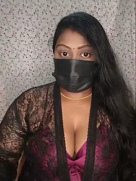 Snapshot of Romantic_Woman chatting on June 6, 2026, 6:57 pm Romantic Woman online show from June 6, 2026, 6:57 pm