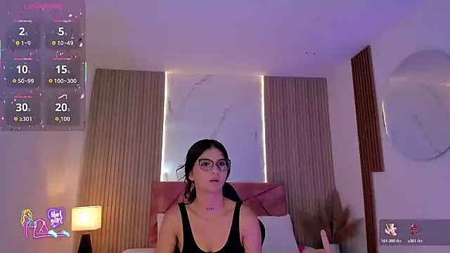Snapshot of clairemillerx chatting on May 30, 2026, 2:34 pm clairemillerx online show from May 30, 2026, 2:34 pm