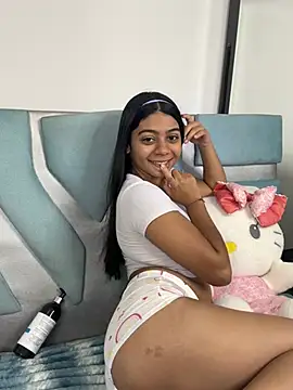 Veronica montielx online show from April 7, 2026, 5:37 pm