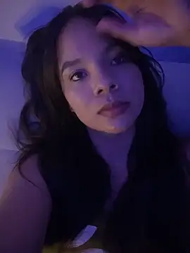 arabellaaperi online show from April 12, 2026, 3:43 am