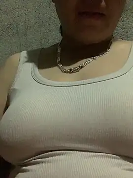 Snapshot of candy-beo chatting on April 16, 2026, 1:01 pm candy-beo online show from April 16, 2026, 1:01 pm