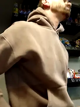 jozsi1995 online show from April 14, 2026, 5:51 pm