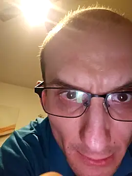 UpbeatXiphias online show from April 7, 2026, 5:09 am