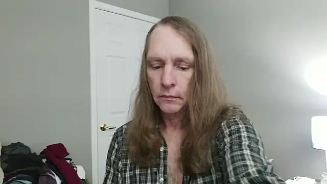 Snapshot of Magnus_Luv chatting on July 13, 2026, 10:58 am Magnus Luv online show from July 13, 2026, 10:58 am