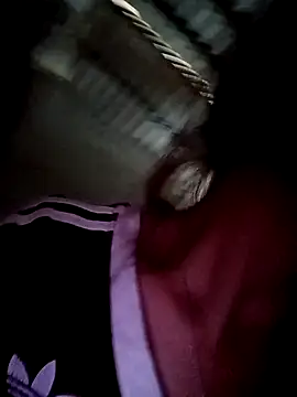 Snapshot of Ffhhqww1 chatting on April 11, 2026, 1:13 am Ffhhqww1 online show from April 11, 2026, 1:13 am