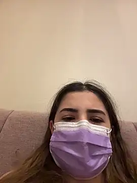 AnnieCartier online show from April 15, 2026, 9:37 am