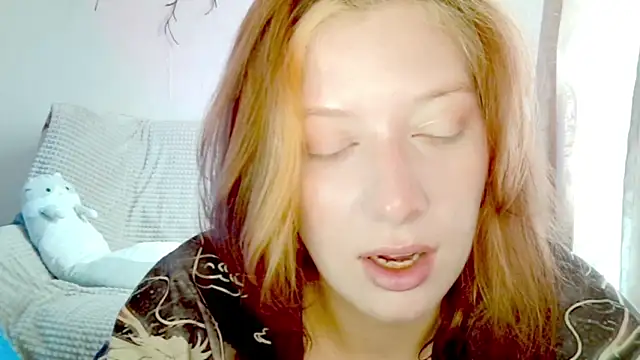 Snapshot of earn_my_lily chatting on April 23, 2026, 7:15 am earn my lily online show from April 23, 2026, 7:15 am
