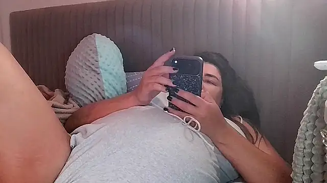 miss preggie online show from July 9, 2026, 9:47 pm