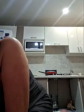 LaliaMia online show from November 25, 2025, 1:17 am