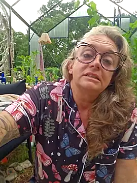 Blondejenn online show from July 21, 2026, 12:50 pm