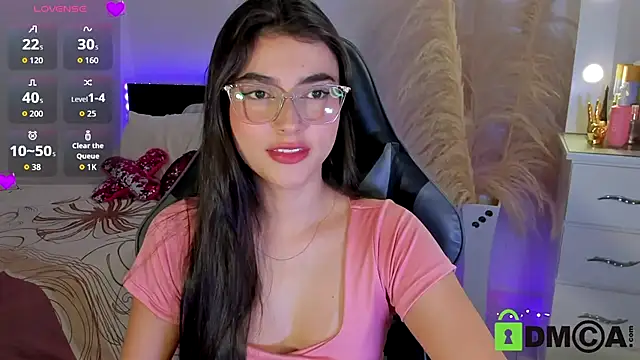esmeralda le online show from August 5, 2026, 11:26 am