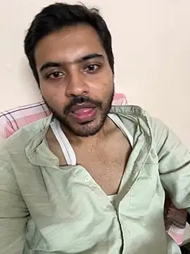 Snapshot of Sweetloverr28 chatting on April 28, 2026, 10:58 pm Sweetloverr28 online show from April 28, 2026, 10:58 pm