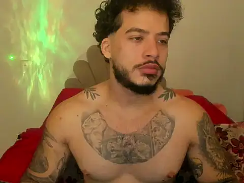 Snapshot of sinnei__ chatting on April 7, 2026, 6:26 am sinnei online show from April 7, 2026, 6:26 am