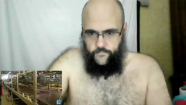Snapshot of BriTheTopBear chatting on June 21, 2026, 11:32 pm BriTheTopBear online show from June 21, 2026, 11:32 pm