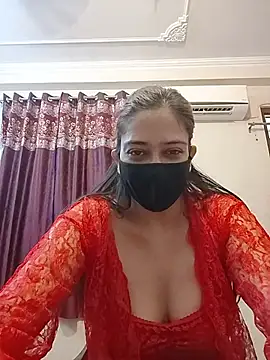 Snapshot of Aliyaa_bhat chatting on June 7, 2026, 6:18 am Aliyaa bhat online show from June 7, 2026, 6:18 am