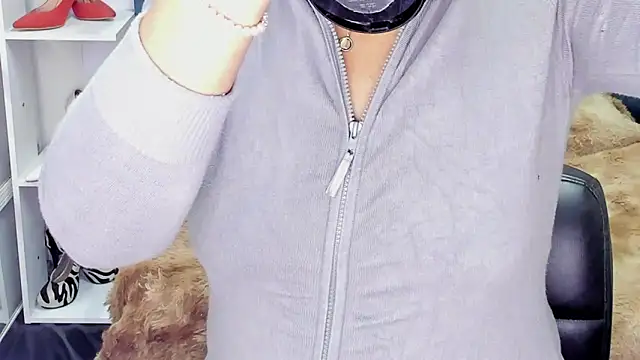 Snapshot of IsadoraVex chatting on June 4, 2026, 1:38 pm IsadoraVex online show from June 4, 2026, 1:38 pm