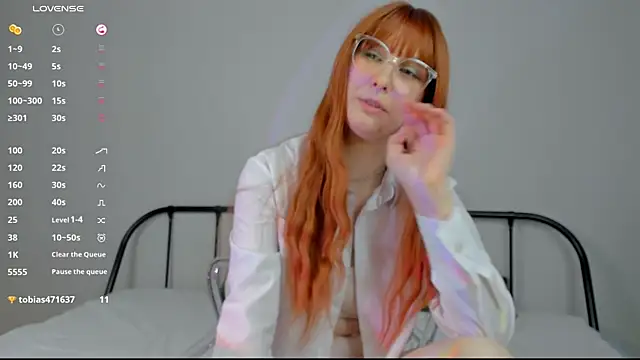 Snapshot of JessieWayy chatting on April 8, 2026, 8:27 am JessieWayy online show from April 8, 2026, 8:27 am