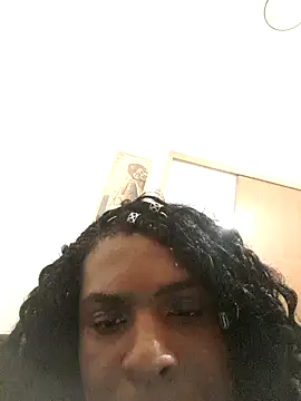 Snapshot of Maggiedot4 chatting on April 7, 2026, 4:42 pm Maggiedot4 online show from April 7, 2026, 4:42 pm