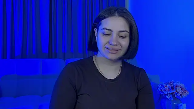 Snapshot of AdrianaToress chatting on May 14, 2026, 5:26 am AdrianaToress online show from May 14, 2026, 5:26 am