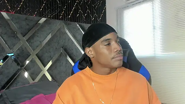 Snapshot of axel_silva4 chatting on May 28, 2026, 7:42 pm axel silva4 online show from May 28, 2026, 7:42 pm