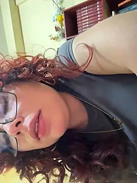 DirtyMerida online show from June 2, 2026, 2:00 am