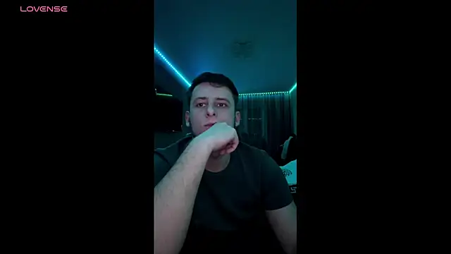 FranklinSweet  online show from April 17, 2026, 4:21 pm