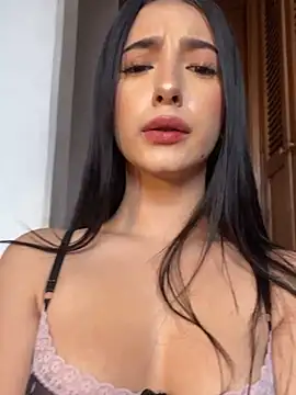 Snapshot of Magiee_Thompson chatting on July 14, 2026, 6:36 pm Magiee Thompson online show from July 14, 2026, 6:36 pm