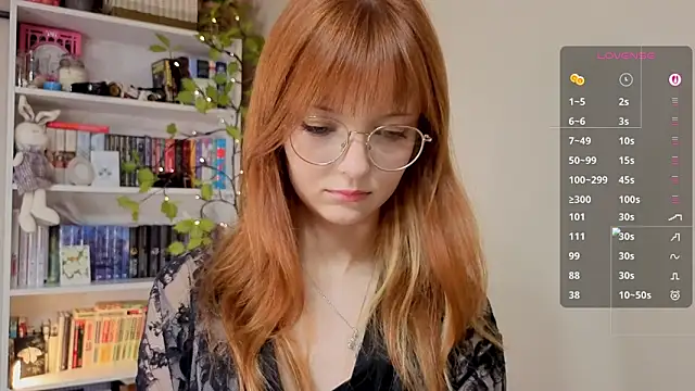 Lilyrin online show from May 14, 2026, 9:12 pm