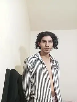 Snapshot of Alex_rose777 chatting on April 9, 2026, 9:21 pm Alex rose777 online show from April 9, 2026, 9:21 pm