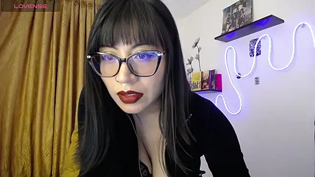 Isis dark online show from May 28, 2026, 9:32 pm