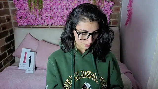 darknesscosplayer56 online show from April 7, 2026, 1:29 am