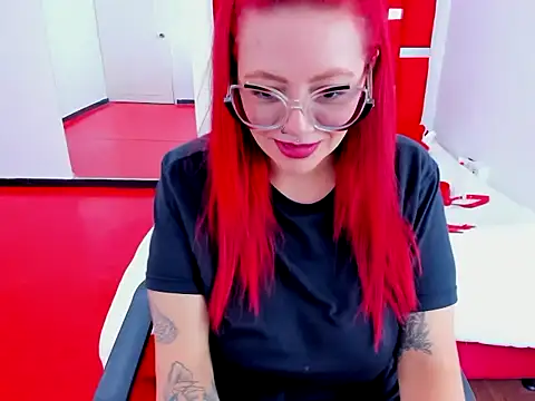 scarlett red 1 online show from April 16, 2026, 9:39 pm