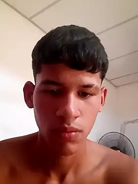 Snapshot of chicocalo chatting on April 8, 2026, 5:47 pm chicocalo online show from April 8, 2026, 5:47 pm