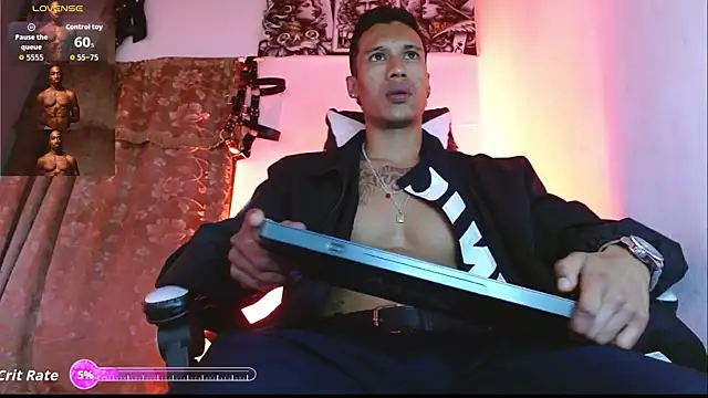 Snapshot of DARK_BLACK_0 chatting on July 17, 2026, 4:32 am DARK BLACK 0 online show from July 17, 2026, 4:32 am