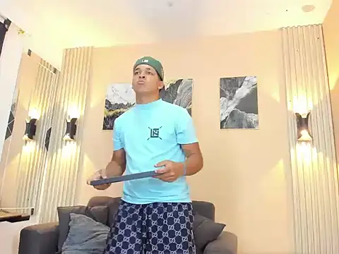 Snapshot of davisito_26 chatting on April 7, 2026, 9:49 pm davisito 26 online show from April 7, 2026, 9:49 pm