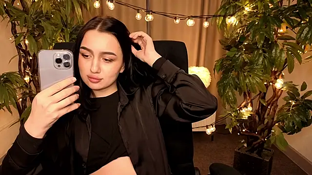 Snapshot of MargaretParker chatting on April 10, 2026, 11:39 am MargaretParker online show from April 10, 2026, 11:39 am