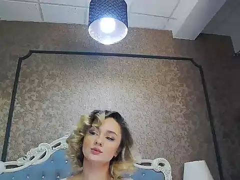 Snapshot of Ivy_Quin chatting on April 10, 2026, 3:57 am Ivy Quin online show from April 10, 2026, 3:57 am