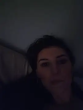 Snapshot of AngelsScent chatting on April 7, 2026, 9:05 pm AngelsScent online show from April 7, 2026, 9:05 pm