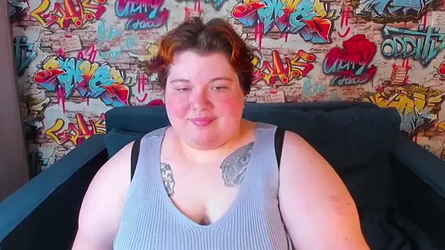 Snapshot of Sew_Sunny chatting on April 8, 2026, 2:24 am Sew Sunny online show from April 8, 2026, 2:24 am