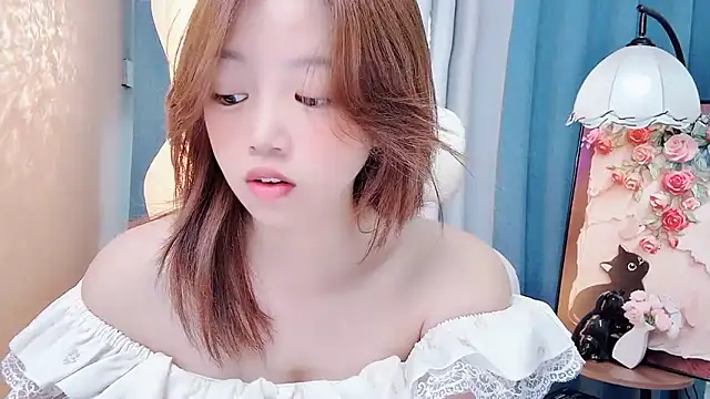 Lilababy00 online show from July 18, 2026, 5:16 am