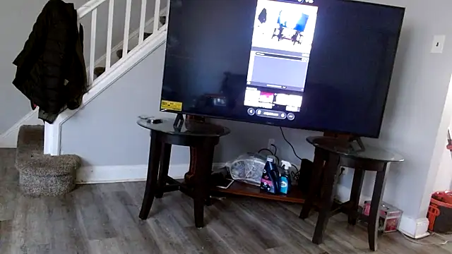 Snapshot of mrbeatit00 chatting on April 8, 2026, 7:15 pm mrbeatit00 online show from April 8, 2026, 7:15 pm