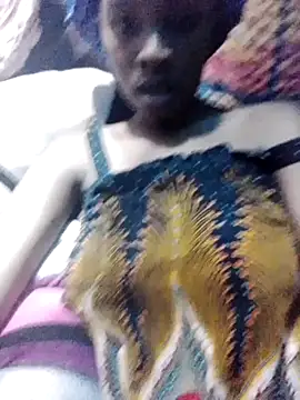 Snapshot of issabelaluna chatting on April 7, 2026, 3:47 pm issabelaluna online show from April 7, 2026, 3:47 pm