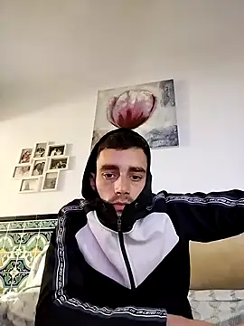 Snapshot of locuraypasion00 chatting on April 7, 2026, 1:24 pm locuraypasion00 online show from April 7, 2026, 1:24 pm