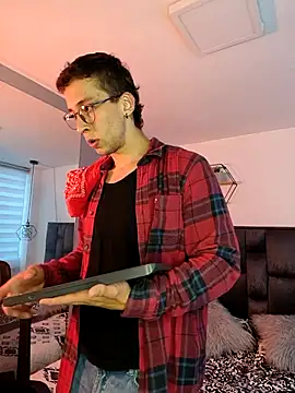 MARCO RUSH online show from April 18, 2026, 1:13 pm