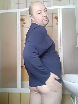 Luceriusbigass online show from March 2, 2025, 9:10 am